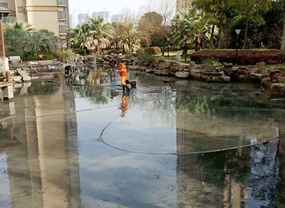 安居景观池淤泥清理